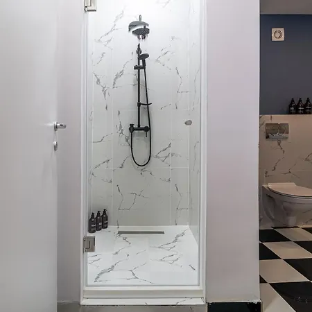 Modern & Spacious 2br - Steps To Cismigiu Gardens Apartment Bucharest