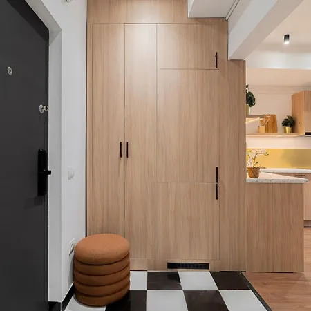 Modern & Spacious 2br - Steps To Cismigiu Gardens Apartment