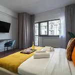 شقة Playful & Trendy 2br On Regina Elisabeta, Steps To Cismigiu Gardens - Bathtub & Boulevard Views