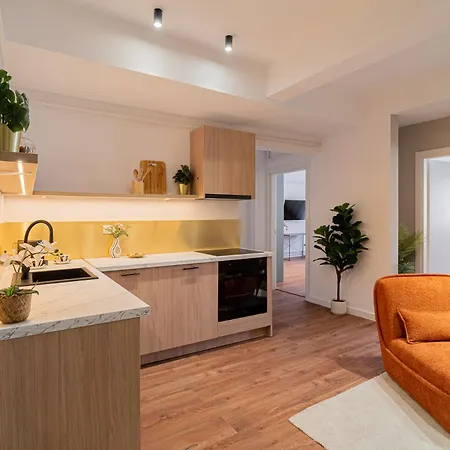 Διαμέρισμα Playful & Trendy 2br On Regina Elisabeta, Steps To Cismigiu Gardens - Bathtub & Boulevard Views Βουκουρέστι