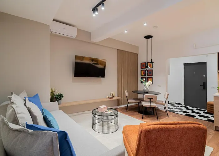 Appartement Playful & Trendy 2br On Regina Elisabeta, Steps To Cismigiu Gardens - Bathtub & Boulevard Views *